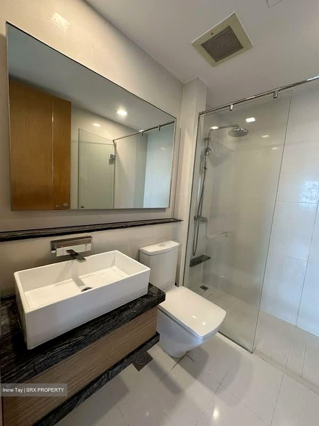 Marina Bay Residences (D1), Condominium #529477231